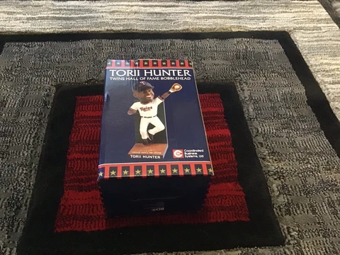 Torii Hunter 2016 Minnesota Twins SGA Hall of Fame Bobblehead NIB Cover