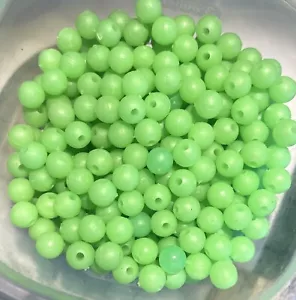 Qty 500.6x6mm Green Round Soft Rubber Luminous Sink Fishing Beads Glowing - Picture 1 of 2