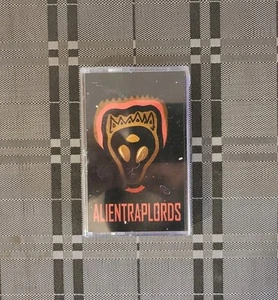 Alien Trap Lords - 3L3M3NT 115 (estuche, álbum) HandSolo PUEDE nuevo sellado estado - Imagen 1 de 2
