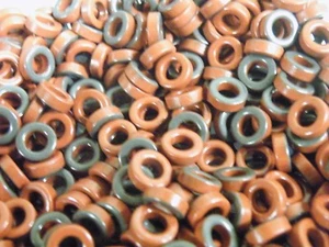 5 Pcs T37-2 Micrometal Toroid Red 0.37" Dia Ham Radio    5g    CK29 - Picture 1 of 3