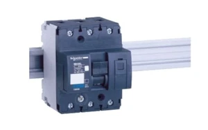 Schneider Electric 18802 Interruttore di protezione linea Acti9 NG125L 3P 25A curva a C 50kA - Foto 1 di 1