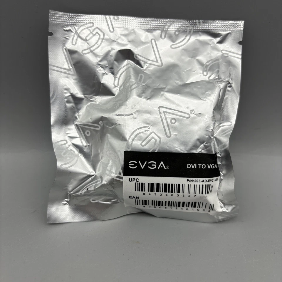 EVGA Video Monitor Adapter - 29 pin DVI-I (Dual-Link) Male to 15 pin VGA Female - Image 1 of 4