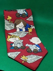 peanuts snoopy silk tie 4" × 57" red newspaper comic design  - Picture 1 of 2