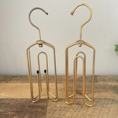 Juego de 2 colgadores de cinturón de metal vintage tono dorado con giratorios Foto 1 de 4