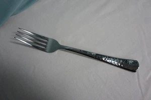Oneida Etta Entertain 365 Salad Forks Set of 4 Stainless Steel 18/0 Hammered New - Picture 1 of 1