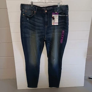 Levis Skinny Jeans Womens Size 20M 36x30 Blue Denim Mid Rise Distressed NWT - Picture 1 of 10