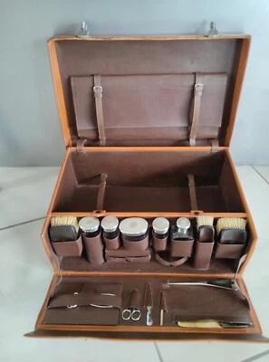 Rare ancienne valise anglaise en cuir GGAS avec nécessaire de toilettes Argent - Photo 1/4