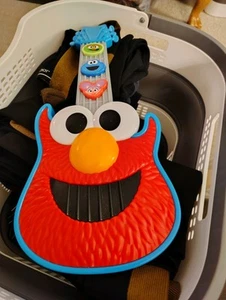 Sesame Street Rock With Elmo Toy Guitar Musical Instrument Abby Oscar Cookie - Picture 1 of 3