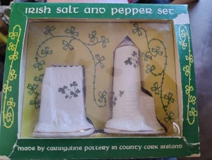 Set Shaker Sale e Pepe Irlandese Castelli Carrigdhoun Made in Ireland - NOS - Foto 1 di 7