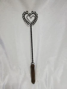 VintageTwisted Wire Double Heart Rug Beater Wooden Handle 14.5 Inches Long - Picture 1 of 7