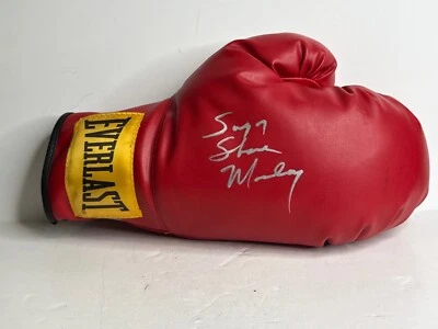 Sugar Shane Mosley Signed Red RH Everlast Boxing Glove PSA AP19188 - Image 1 of 3