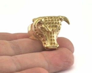 Anello Regolabile Testa di Toro Ottone Grezzo (18,5 mm 8 US Taglia Interna - Regolabile) OZ963 - Foto 1 di 3