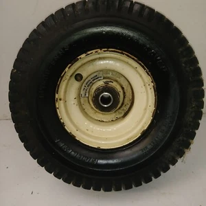 Cub Cadet 1720 1215 1220 1325 1330 1405 1415 1420 Vorderrad und Reifen 15x6.50-6 - Bild 1 von 9