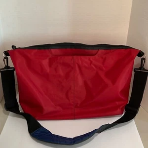 Samsonite Red Nylon Weekender Tote Bag Shoulder Strap Multipocket 19" - Picture 1 of 16