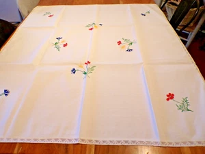 Linge ancien petite nappe brodée " Fleurs de France " + dentelle - Imagen 1 de 4