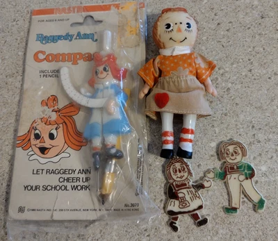 Vintage NASTA Raggedy Ann Compass  2 Mini Magnets & Vinyl/Plastic 4.5" Doll Lot - Image 1 of 4