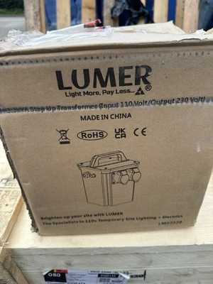 LUMER 3.3KVA STEP UP FROM 110V TO 240V TRANSFORMER 2x16A OUTLETS - Image 1 of 4