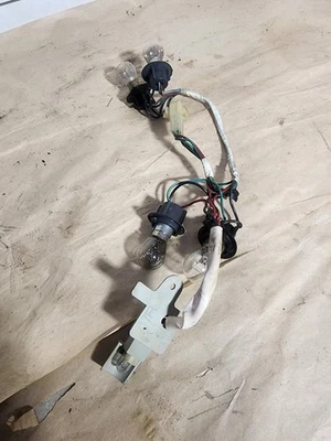 Arnés de cableado de luz trasera Acura Integra 1990-1993 2 puertas pasajero derecho Foto 1 de 4