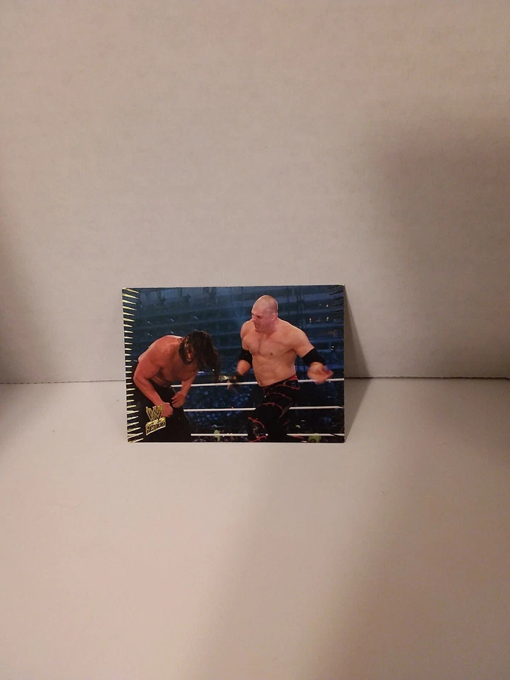 Topps Wwe Action Card #83 Great Khali Vs Kane - Image 1 of 2