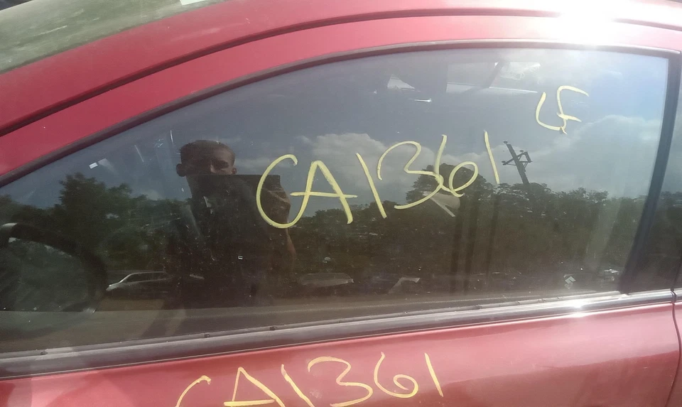 Front Door Glass/window SUZUKI KIZASHI Left 10 11 12 13 - Imagem 1 de 1