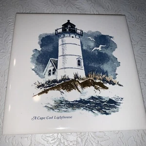 Azulejo de faro de Cape Cod con percha en la parte posterior - Imagen 1 de 3