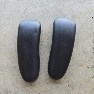 Herman Miller Aeron Classic (165352-LH und 165351-RH) Armpolster - Bild 1 von 4