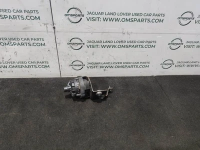 JAGUAR F PACE X761 2.0 PETROL AUXILIARY WATER PUMP  M8A2-18D473-CC - Image 1 of 3