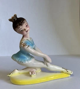 Vintage Porcelain Japan Figurine Ballerina Ballet Girl Hand Painted Flower 4”x4” - Picture 1 of 14