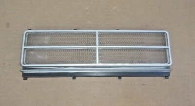 1975 1976 Dodge Dart Swinger Sport NOS MoPar LENTE DE LÁMPARA DE SEÑAL DE ESTACIONAMIENTO Y GIRO Transparente Foto 1 de 2