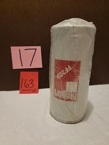 GENUINE NEW Fleetguard Part #FF209 Filter - Bild 1 von 4