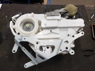 14 15 16 17 18 19 20 21 22 23 GX460 Rear Heat A/C Evaporator Housing w/Blower - Image 1 of 4