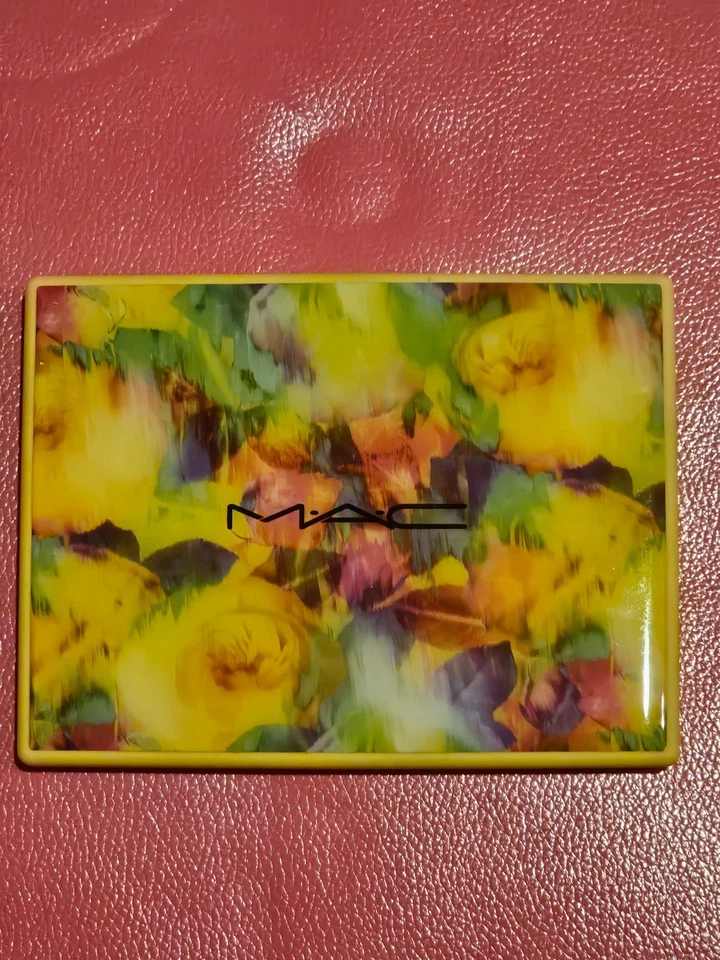 Paleta de sombras de ojos Mac Botanic Panic ~ 0,60 OZ / 17,2 g ~Nuevo en caja Foto 1 de 3