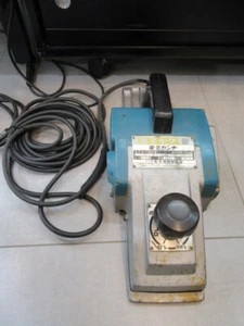 Makita 6 1/8 Hobeleinheit 1805B 155mm 50-60Hz 1140W 12A 100V 15000RPM Working - Bild 1 von 7