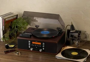TEAC Turntable CD Recorder with Cassette Player LP-R520 (WA) - Picture 1 of 5