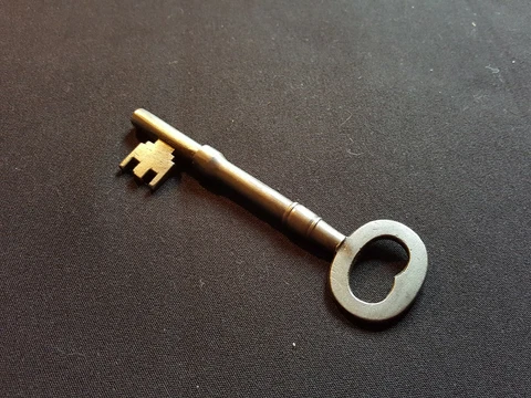 One Reclaimed Antique Cast Steel Georgian Key Door Furniture (EER234) Cover