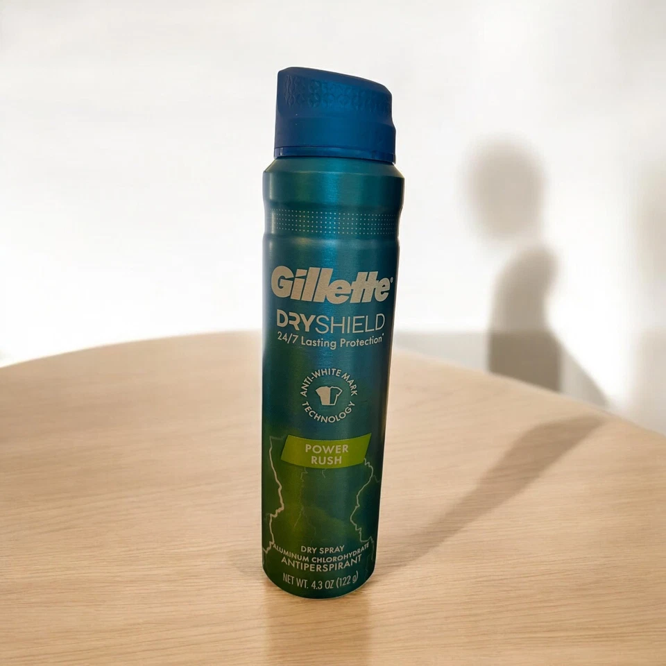 Antitranspirante en aerosol seco Gillette Dry Shield - Power Rush - 4,3 OZ - caducidad 11/2025 Foto 1 de 2