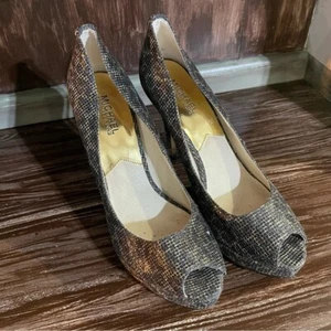 michael kors stiletto, Top Zustand, Ledersohle. Leopardenmuster - Bild 1 von 8