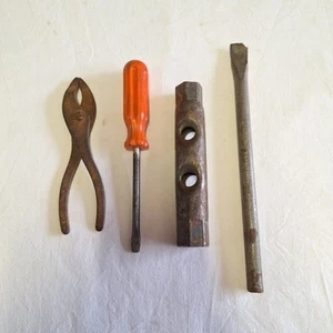 FJ FE FC FB EK EJ EH HD HR HK Early Holden Tool Kit Tools Genuine Rough Display - Picture 1 of 10