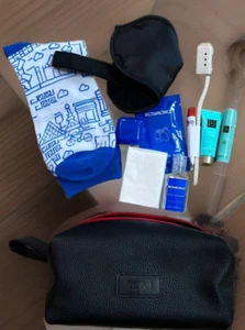 EL AL Business Class Tumi blau/rot Reißverschlussbeutel Ritual Karma Handcreme Lippenbalsam - Bild 1 von 5