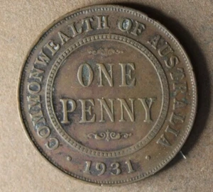 * 1931 PENNY PREDECIMAL LOWER GRADE COIN 6 PEARLS LONDON #JOV48 - Bild 1 von 9