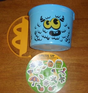 2024 McDonalds Halloween Boo Eimer blau Eimer mit grünen Aufklebern Kind Spielzeug Neu in Verpackung - Bild 1 von 7