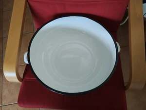 Contenitore Smalto Bianco/ Nero diametro interno 42 h. 15,5cm. 2 Manici Anni '60 - Foto 1 di 6