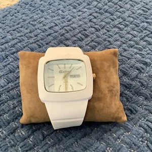 Altrec White Tone Quartz Analog Women's Fashion Watch New Battery - Picture 1 of 6