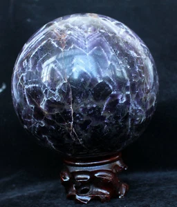 4644 g bola de cristal de cuarzo amatista de sueño natural con bandas caídas Chevron 4644 g - Imagen 1 de 11