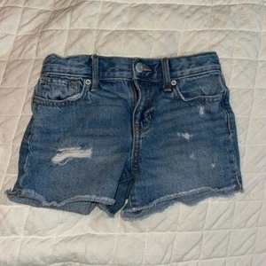 OLD NAVY Adjustable Waist Girls Denim Shorts Size 6 - Picture 1 of 4