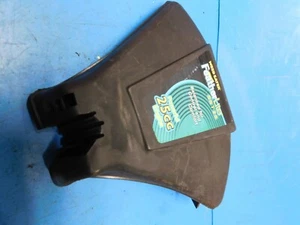 GUARD DEFLECTOR FOR WEEDEATER TRIMMER SST25 ---- BOX 1524 i - Picture 1 of 1