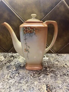 1932 Gilded Hand Painted Chocolate, Tea Or Coffe Pot Signed Mint Condition! - Picture 1 of 8