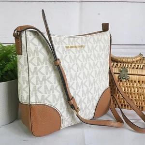 MICHAEL KORS Crossbody Bag Large Hattie Signature Messenger Leather Accents EX - Picture 1 of 12