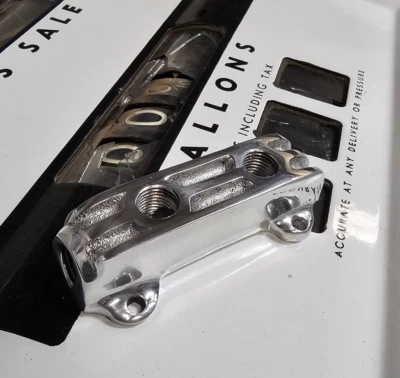 BLOQUE DE COMBUSTIBLE de aluminio con aletas de 2 puertos de carburador Hot Rod personalizado automático barco doble arrastre carreras Foto 1 de 4