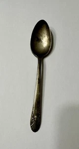 "Cuchara de té vintage corona plateada con hermoso diseño de 6"" de largo" - Imagen 1 de 10